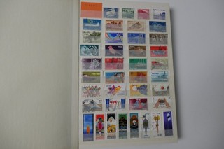 Israel Briefmarkensammlung im Album (S.324)