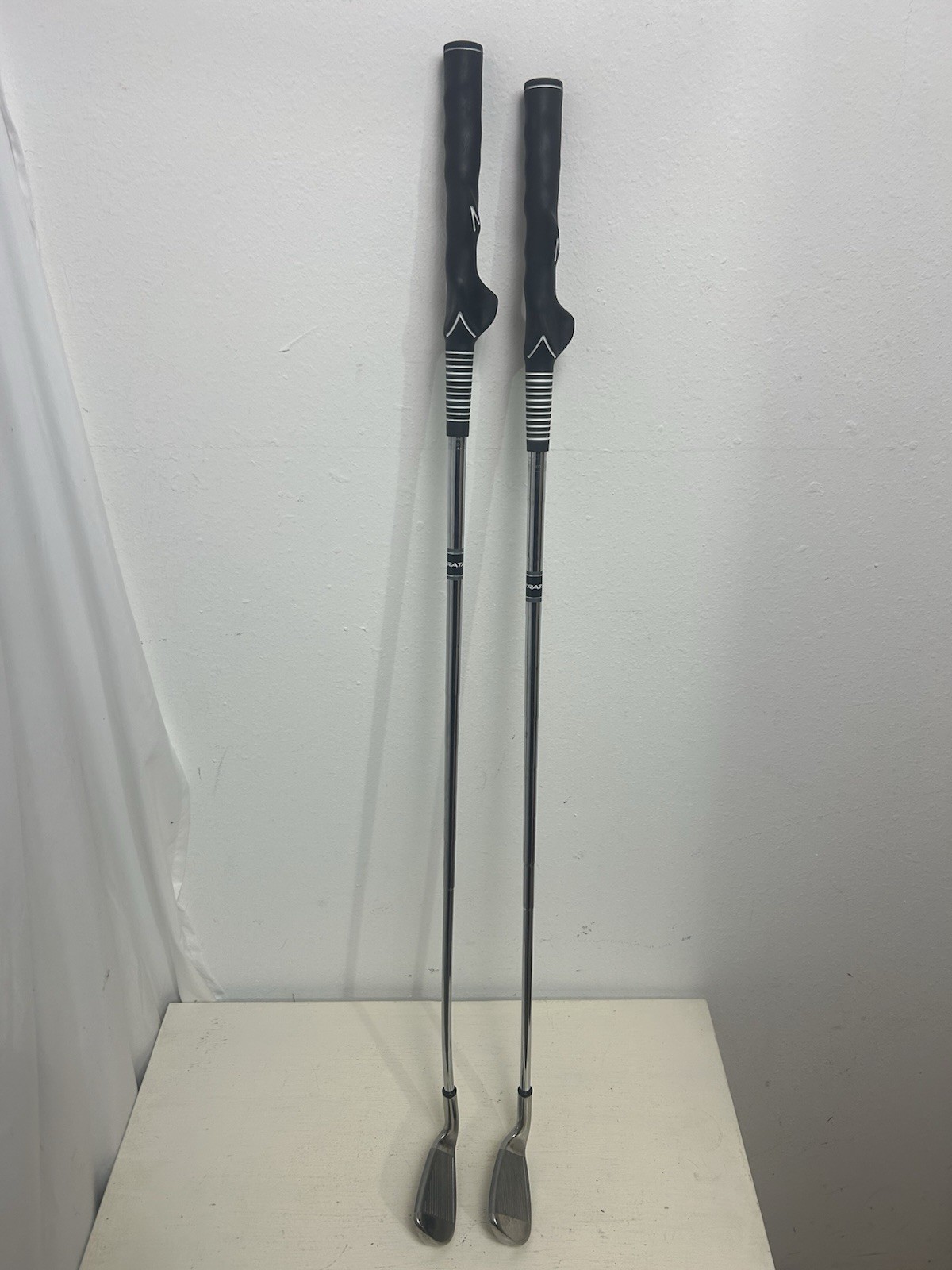 Strata by Callaway Single 7 And 9 Iron, RH Training Grips St