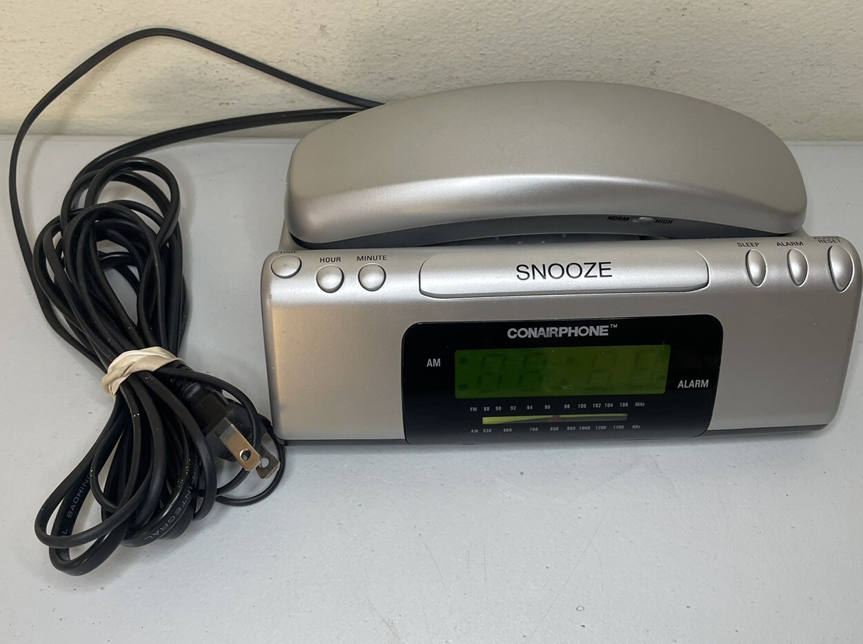 CONAIR Digital Alarm Clock AM/FM Radio Telephone Phone TCR200MS Silver