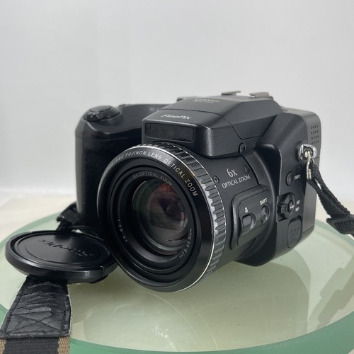 Fujifilm Finepix S602 Zoom 3.1MP Digital Compact Camera +128MB MEMORY TESTED#655 - Picture 3 of 9