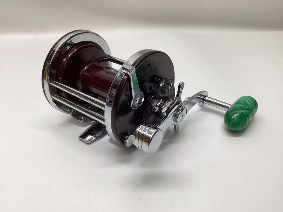 Penn Reel Jigmaster 500 with Green Handle Made In USA Very Clean Works  Excellent