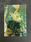 1994 Upper Deck Collector's Choice Basketball Gold Signature Steve Smith #179