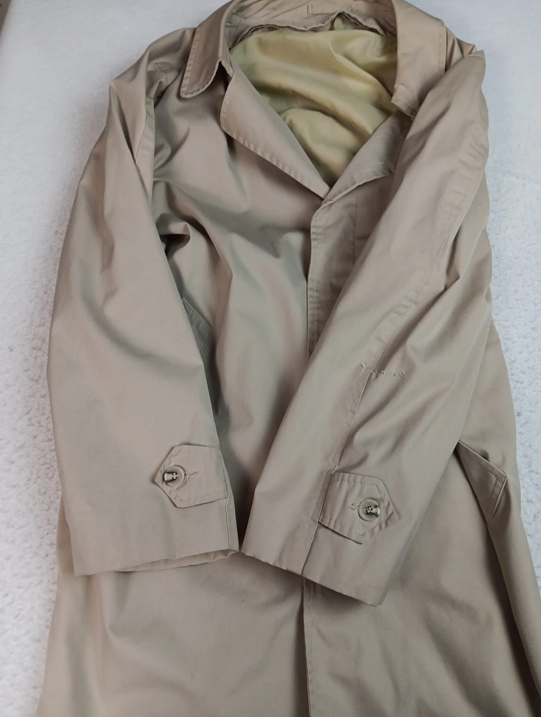 VTG Raleigh's Washington Mens Beige Trench Coat Size 44R Tan Overcoat image 4