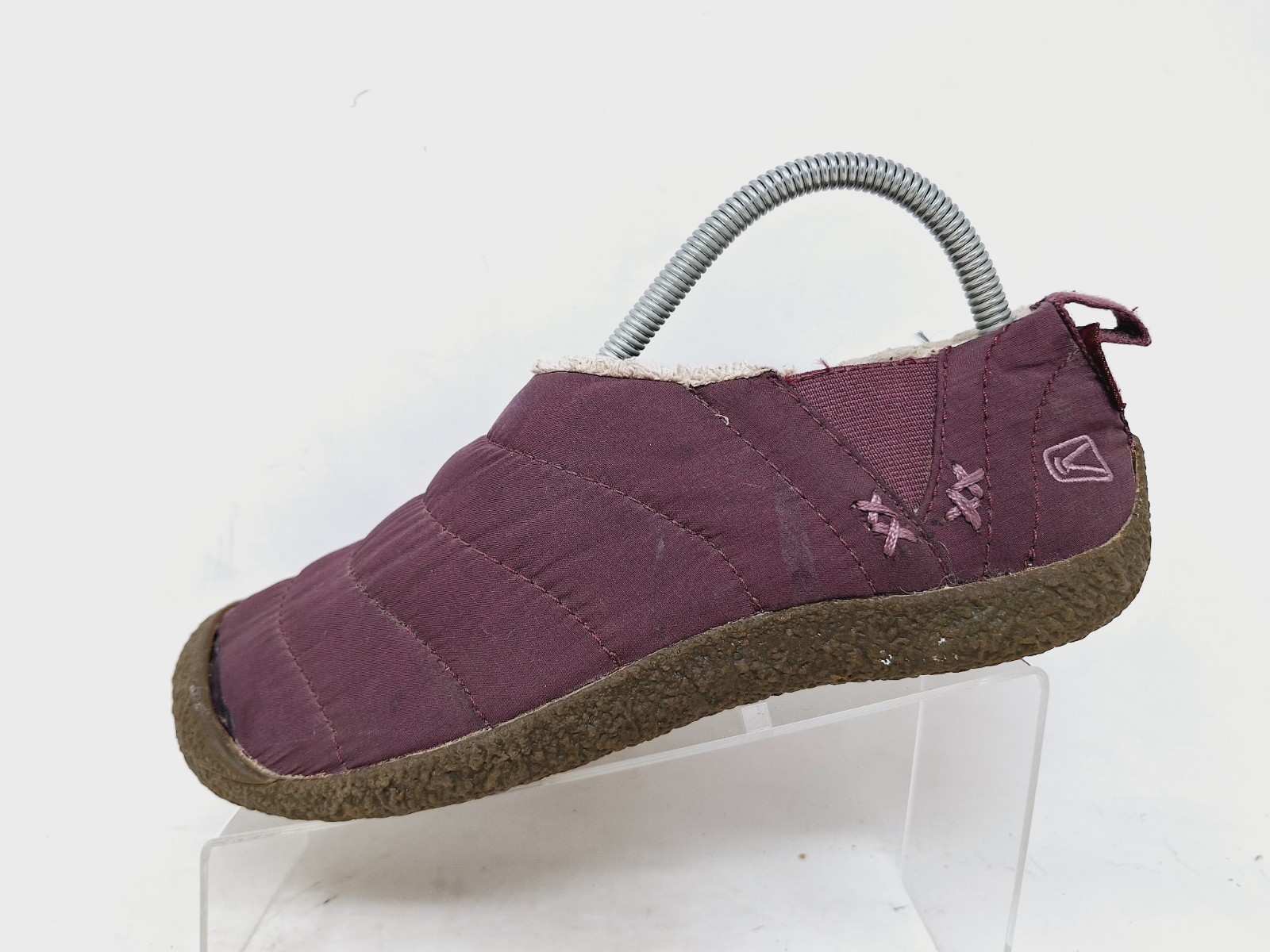 Scarpe ciabatte Keen donna Howser taglia 8 viola slip on foderate in pelliccia di mulo isolate
