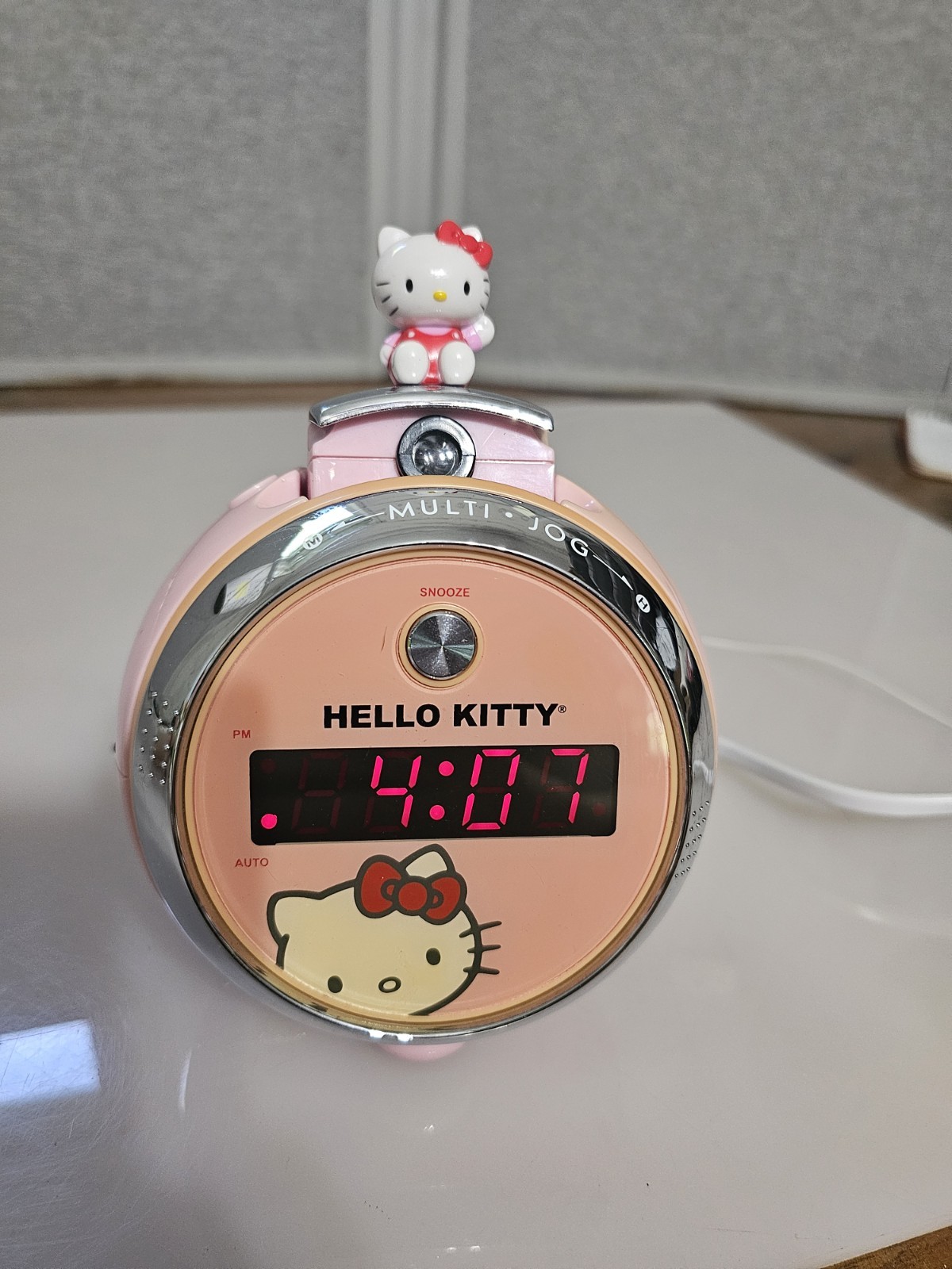 Hello Kitty Pink Projection Clock Radio AM/FM Alarm KT2054 Vintage Style Tested
