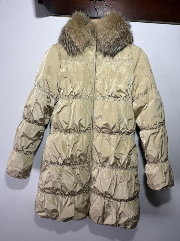 Post Card Long Down Woman Winter Jacket Camel Color Fox Fur Collar Size US 4