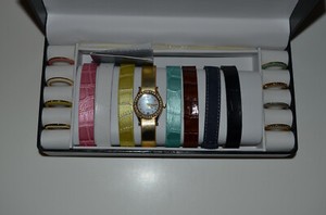 watch with changeable bands