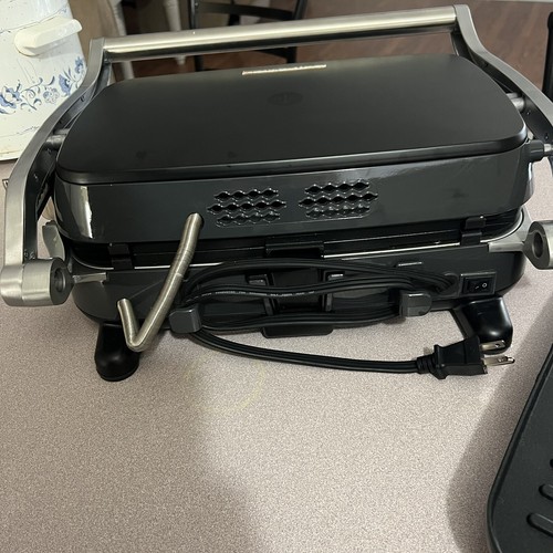 Pampered Chef Deluxe Electric Grill & Griddle - Picture 10 of 15