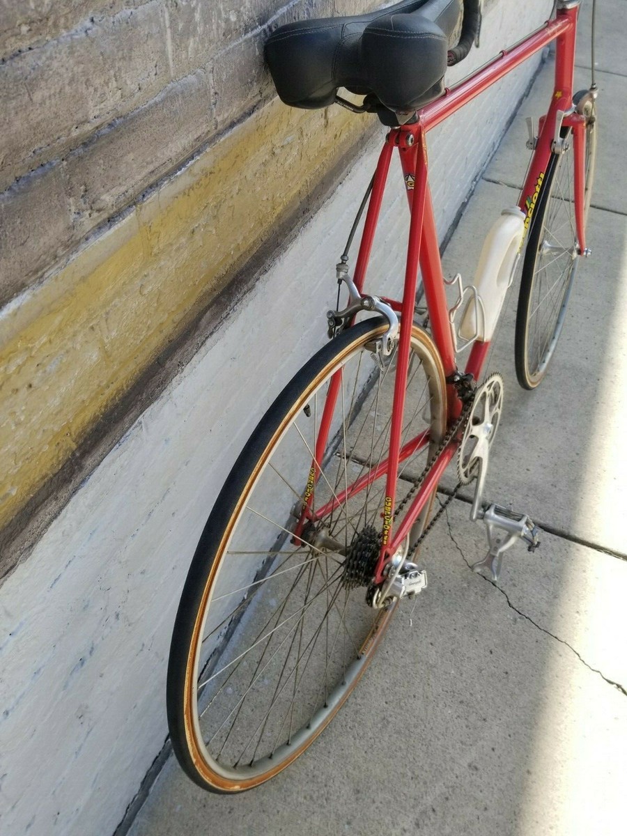 836709_8
