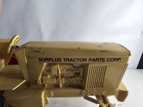 1/16 Case? Vintage Made in USA Surplus Tractor Parts Corp Scale Models - Picture 2 of 10