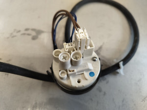 Bauknecht WAK83 Waschmaschine 12n461971402451-300 Druckwächter #TE897