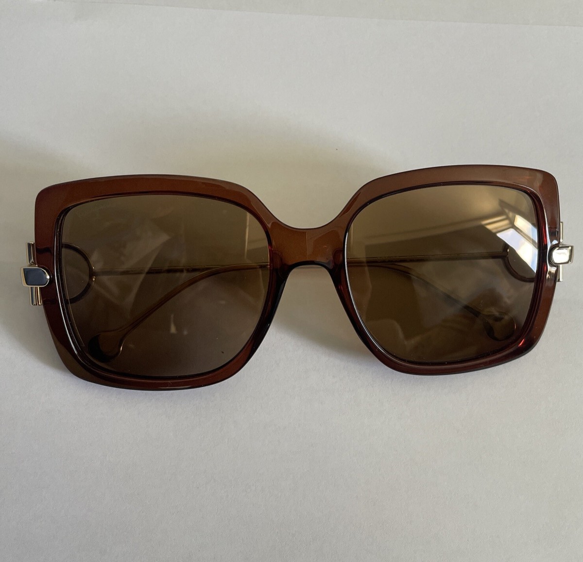 Ferragamo ブラウン オーバーサイズ サングラス Salvatore Ferragamo SF 913S 210 Brown Plastic Square Sunglasses