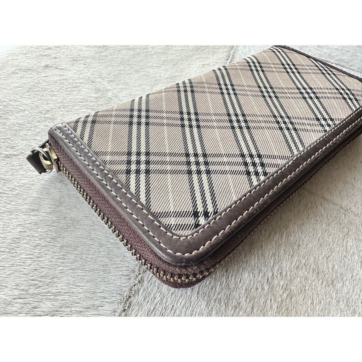 小物 BURBERRY BLUE LABEL check long wallet Burberry Women's Accessories Wallets Authentic BLUE LABEL