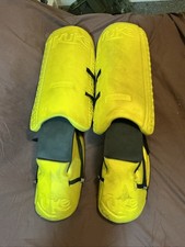 Hi-Rebound großer gelber Feldhockey Goalie Kuke Beinschützer + Kicker