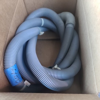 OEM Electrolux Washer Drain Hose 137003400 5304472309 7137003400