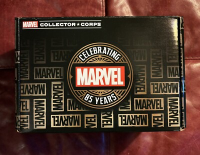 Funko Pop! Marvel Collector Corps 85th Anniversary 5pcs. Size Medium Shirt