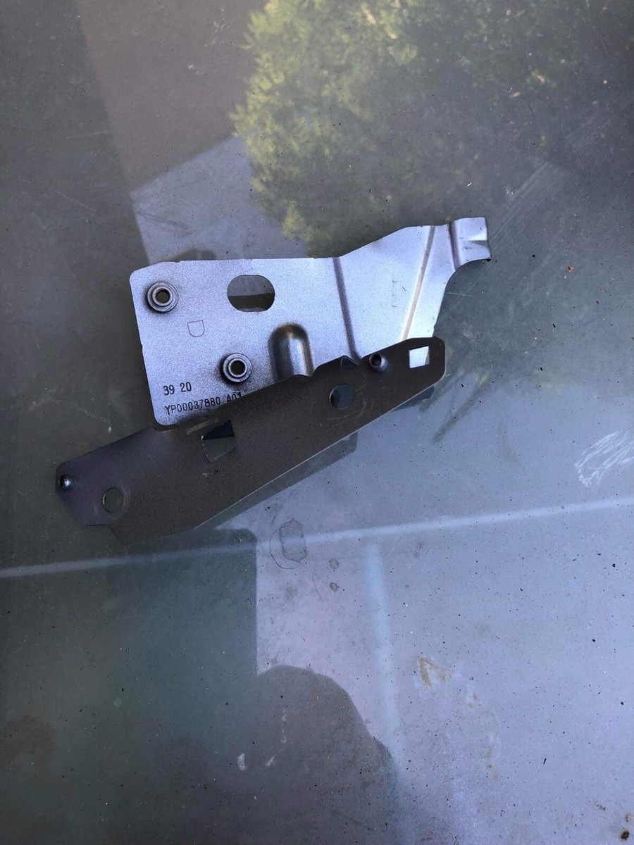 GRANDLAND X MOUNT BRACKET WING RIGHT SIDE FRONT YP00037880 2@ | eBay