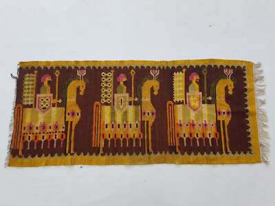 Vintage handgefertigter europäischer bildhafter flachgewebter Kelim 183 x 80 cm