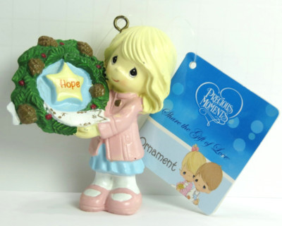 3'' Precious Moments Figurine Christmas Ornament w/Hope Star  & Wreath