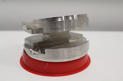 New Flowserve Gate Valve Stainless Disc 7 lbs 934D224 C-43069 REV 17