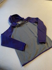 Nike Therma Fit Woman s Hoodie Size Small Purple And Grey