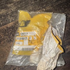 NOS Caterpillar 1536617 153-6617 OIL PRESSURE SWITCH