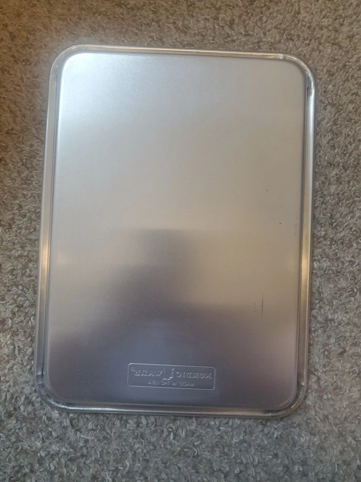 Juego de 2 bandejas para servir hamburguesas de octava hoja Nordic Ware Foto 3 de 4