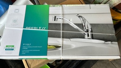 Peerless Single Handle Kitchen Faucet. Chrome. P110LF BRAND NEW