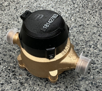 5/8x3/4'' Badger Water Meter w/ Gallon Register