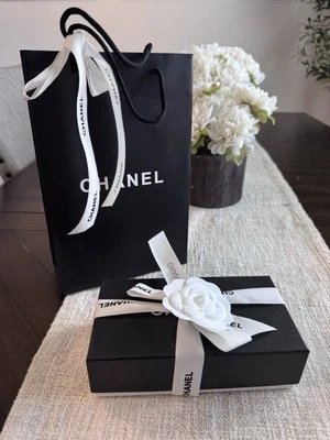 CHANEL BLACK EMPTY EYEGLASS SUNGLASSES LEATHER CASE & CHANEL SHOPPING BAG & BOX
