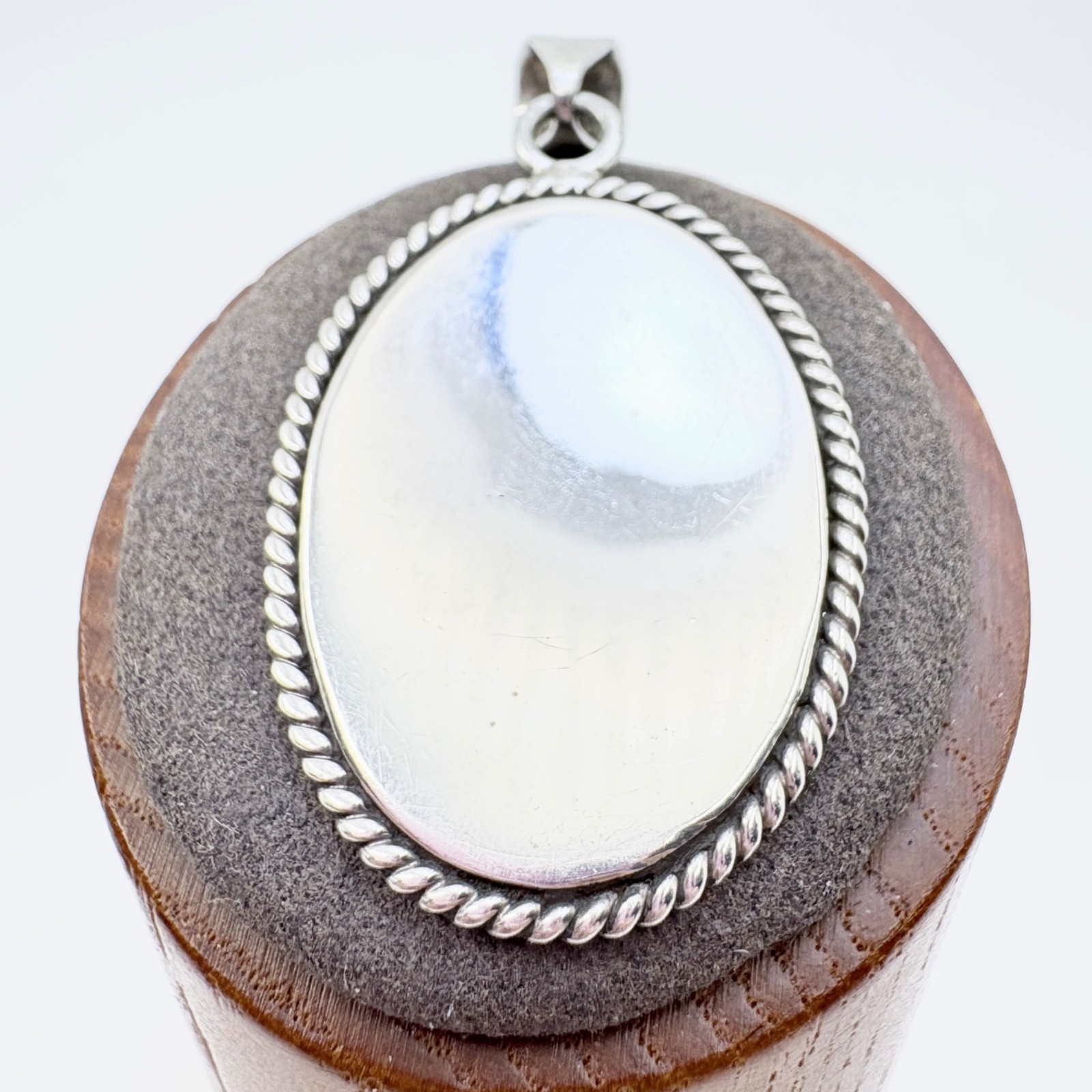 Solid Sterling Silver 925 Large Oval Monogram Pen… - image 1