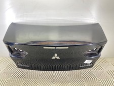 Porte arrière et accessoires Mitsubishi LANCER