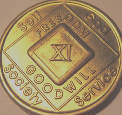 Narcotics Anonymous NA 11 Year Clean Bronze Medallion Recovery Coin Chip Token 