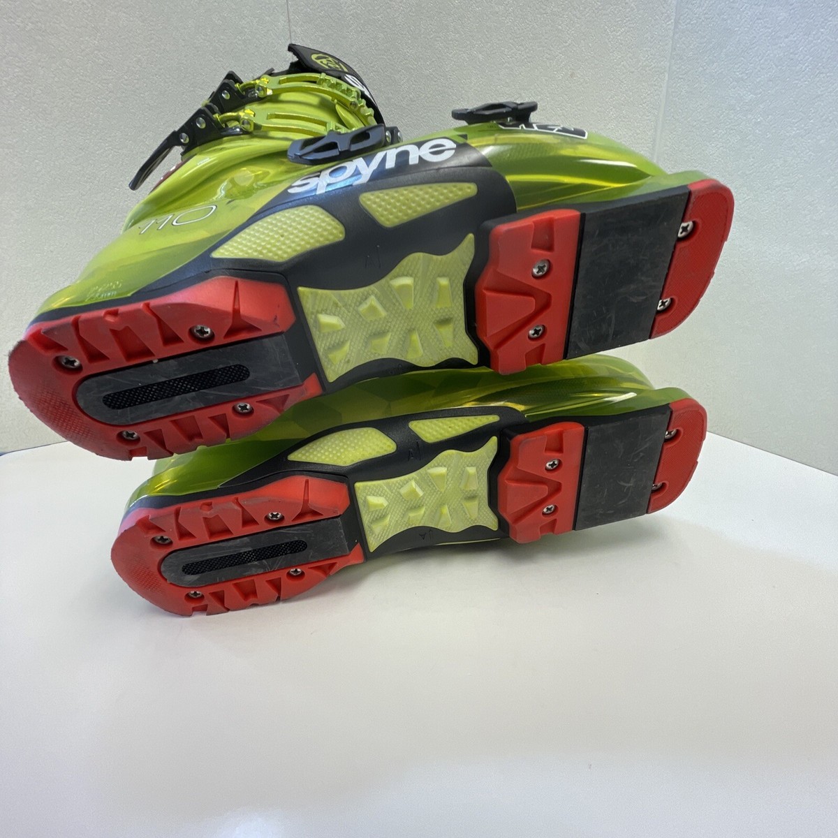 K2 SPYNE Series 110 Flex HV 102 Ski Boots Size 25 / 25.5 K2 SPYNE Series 110 Flex HV 102 Ski Boots Size 25 / 25.5