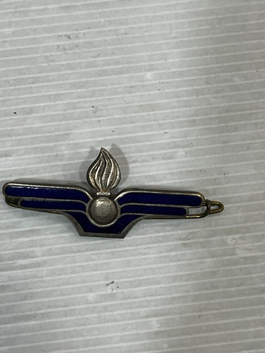 LOT DE 3 INSIGNES ANCIEN 1 BATAILLON DE MATERIEL - Picture 4 of 8
