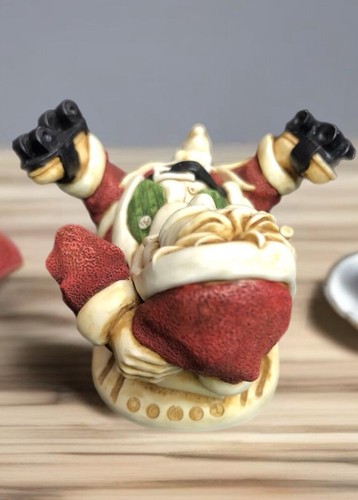 Harmony Kingdom Christmas 1999 “Holy Roller" Santa Roller Skating Bird - Picture 4 of 7