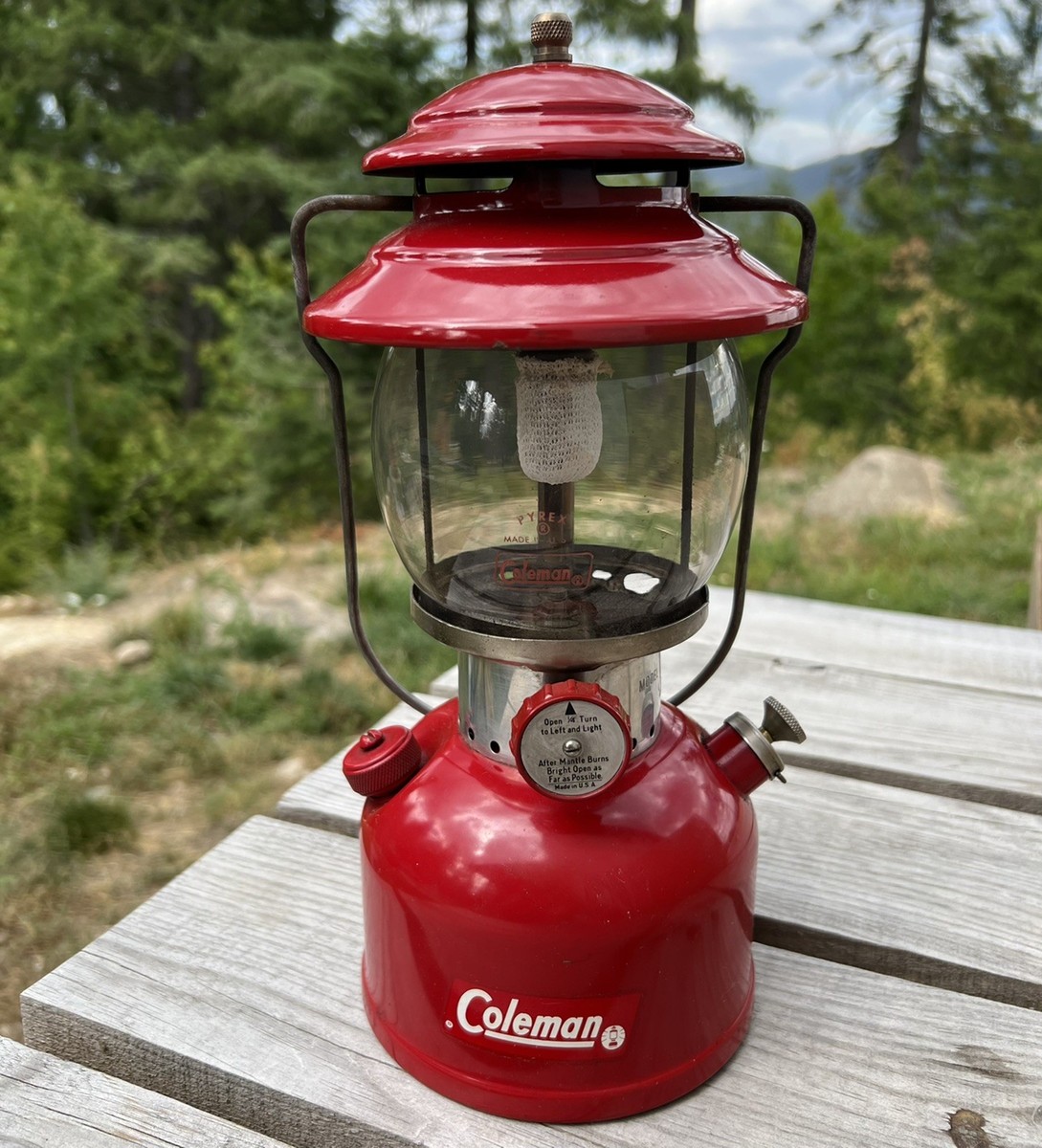 Coleman Lantern 200A Vintage 1963年 Vintage Coleman Red Model 200A Beautiful Lantern 10/1963