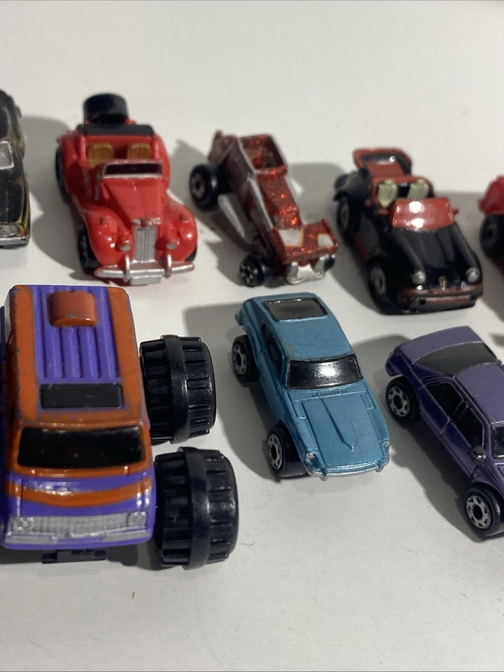 Лот товаров Vintage Micro Machines из 16 монстр-траков Lamborghini Countach 1980-е 90-е - Изображение 4 из 4