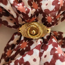 Vintage Gold Tone Scarf Clip Hinged Three Connected Circles Textured