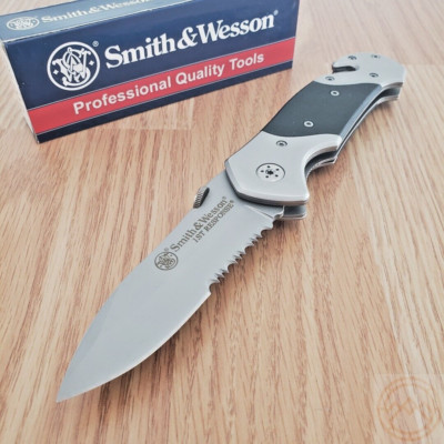 Smith & Wesson First Response Folding Knife Stainless Blade Steel/Sure Handle