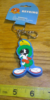 Vintage Looney Tunes Marvin the Martian  1997 Warner Bros key chain with header