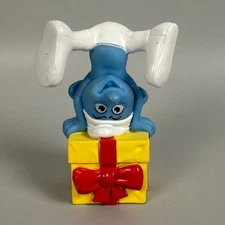McDonald's Smurfs Jokey Toy 2011 Peyo Yellow Present Box