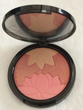 Manna Kadar Blush & Highlighter 9,5 g - Bloss...