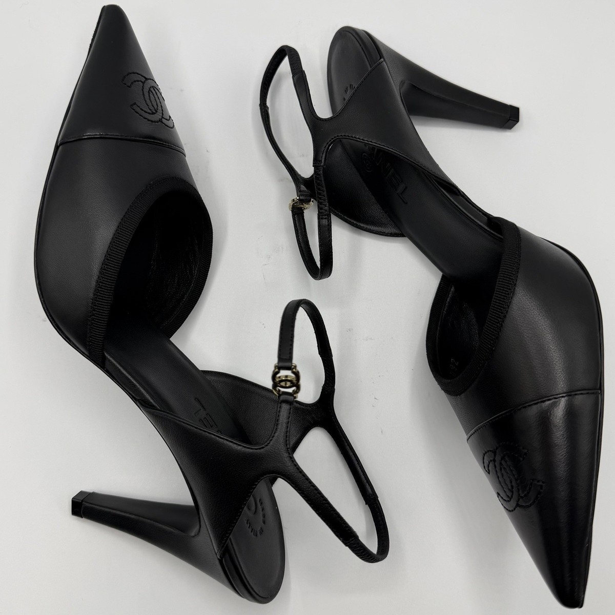 NEW CHANEL 26P Black Lambskin Leather CC Logo Pointed Toe