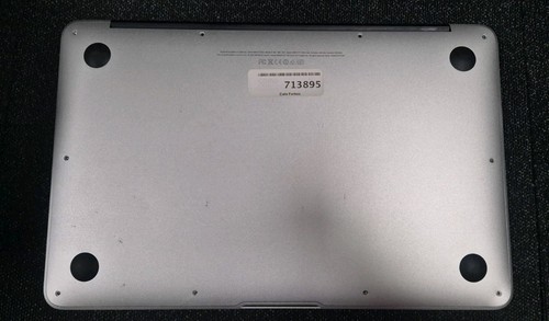 Macbook Air 11 Ich A1465 **For Parts** Works No SSD Keyboard Has Two Broken Keys - 第 9/17 張圖片