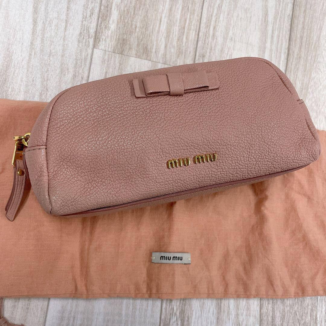 miu miu 薄ピンク リボンバッグ　保証書付き MIU MIU Pink Ribbon Pouch Bag Authentic Leather Small Crossbody