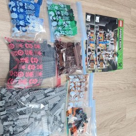 Minecraft LEGO 21118 Mine Shaft Set - Complete, Assembled, with Manuals