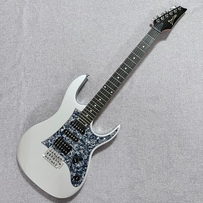 Silver Super Strat Electric Guitar, HSH Pickups, Tremolo, 6 String