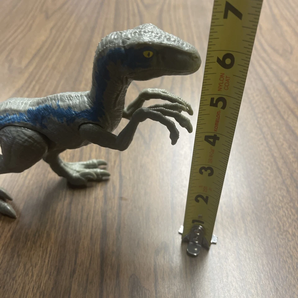 Figura Velociraptor Jurassic Park World Raptor 2017 Azul Alpha Kenner Suelta Bonita Foto 3 de 4