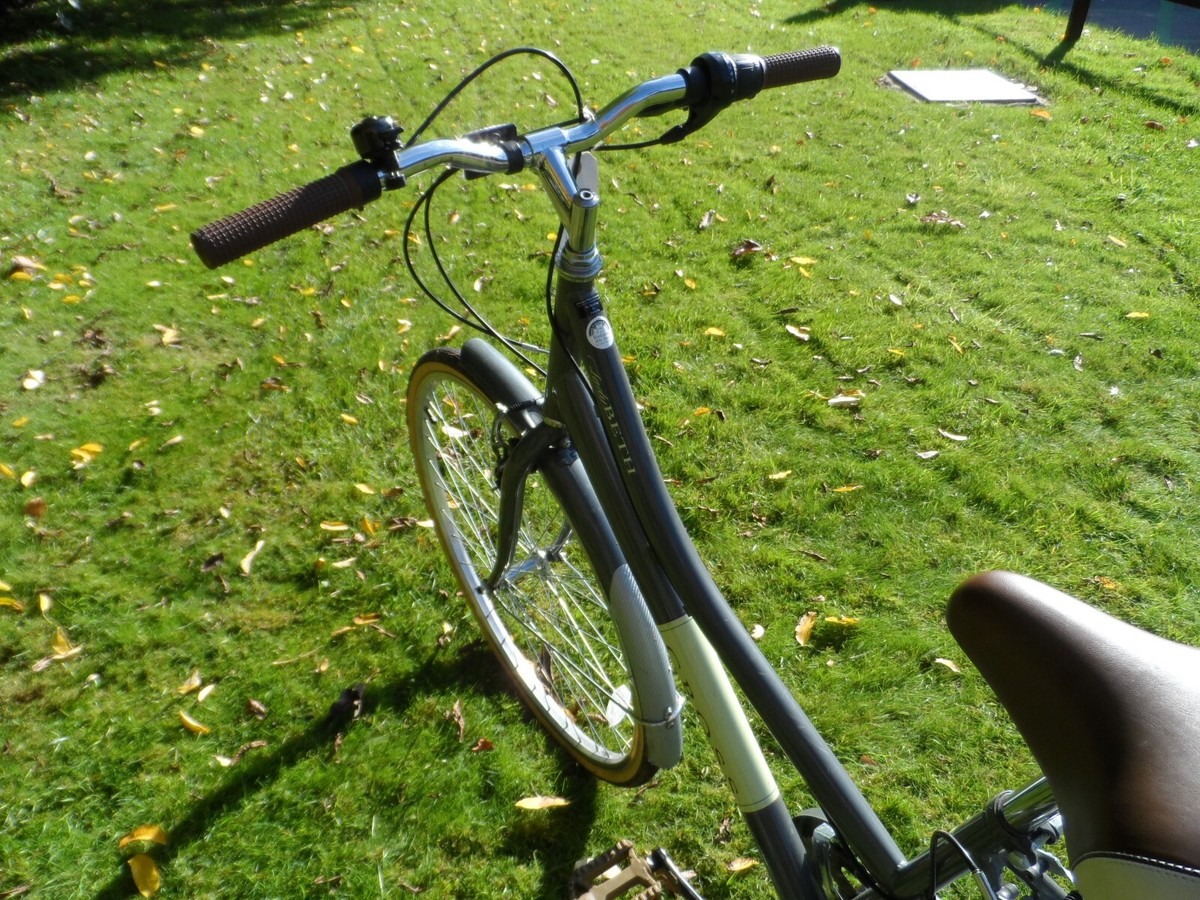 Cross Lady Beth Ladies Hybrid Frame Size 28